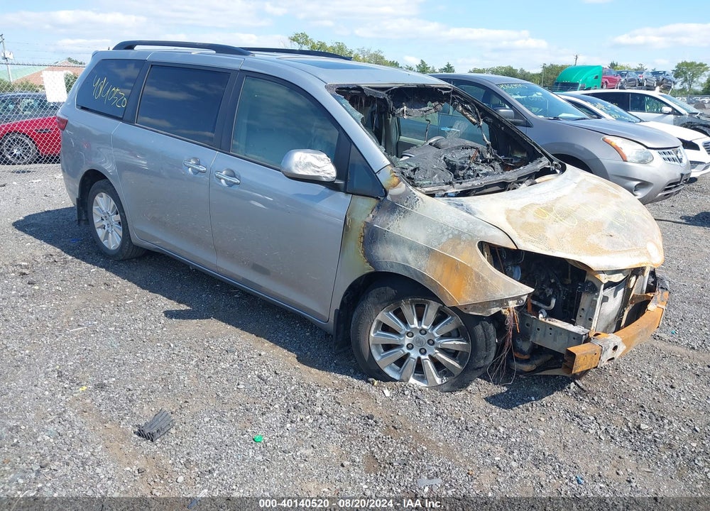 2015 TOYOTA SIENNA XLE 7 PASSENGER VIN: 5TDDK3DC9FS107636