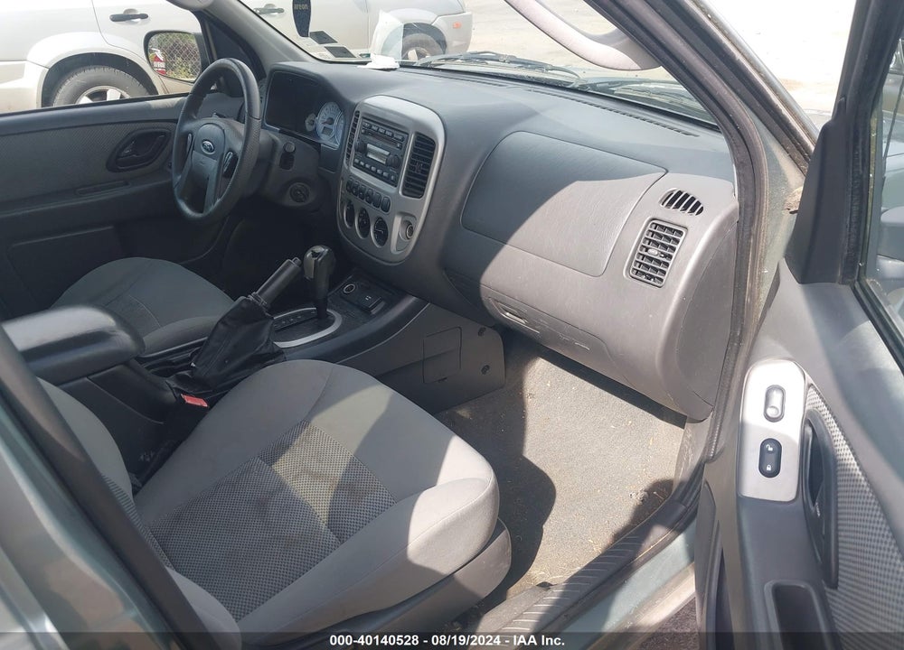 2005 FORD ESCAPE HYBRID VIN: 1FMCU96H15KC53466