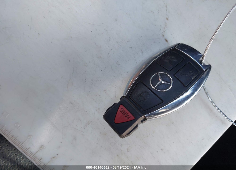 2009 MERCEDES-BENZ C 300 LUXURY/SPORT VIN: WDDGF54X59R060257