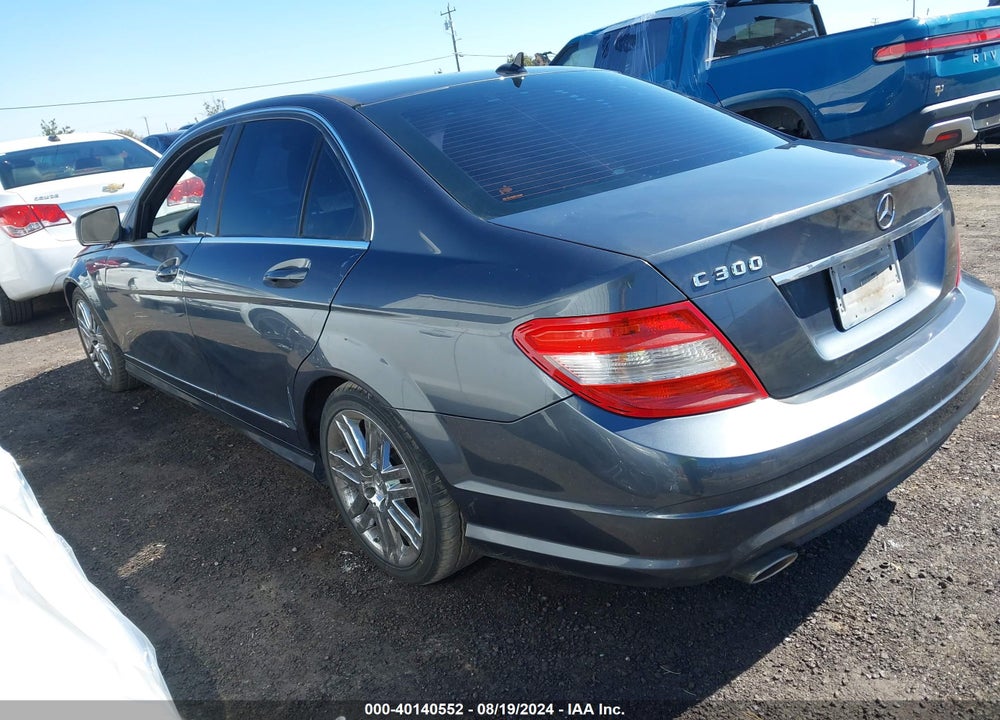 2009 MERCEDES-BENZ C 300 LUXURY/SPORT VIN: WDDGF54X59R060257