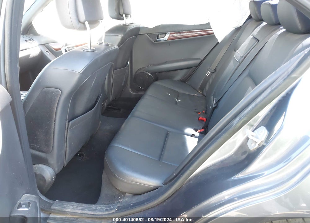2009 MERCEDES-BENZ C 300 LUXURY/SPORT VIN: WDDGF54X59R060257