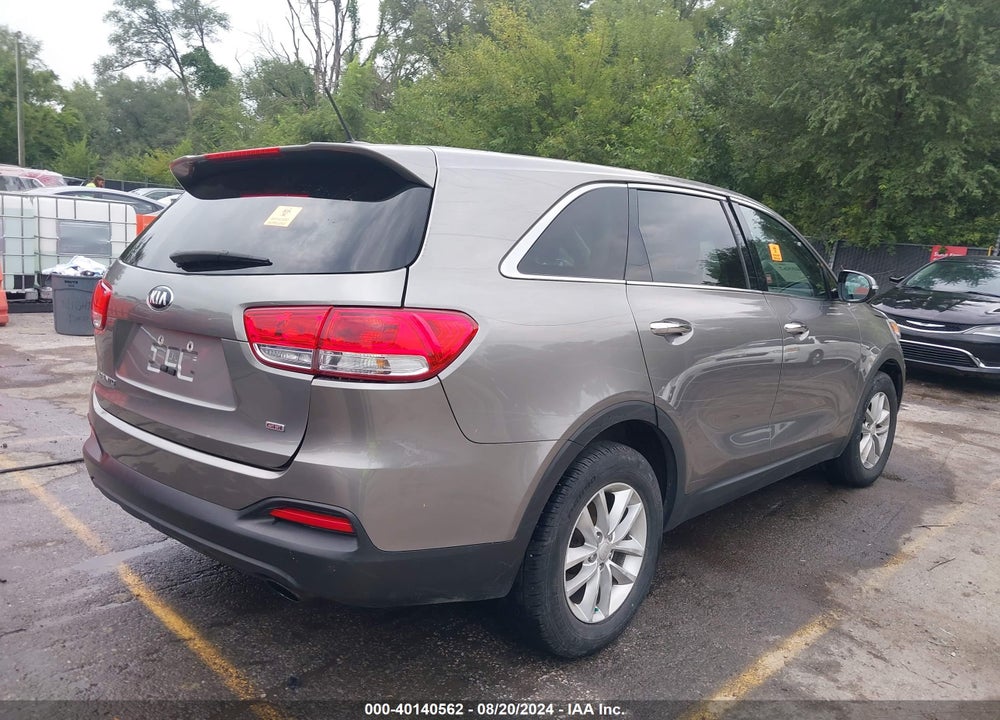 2017 KIA SORENTO 2.4L L VIN: 5XYPG4A38HG331439