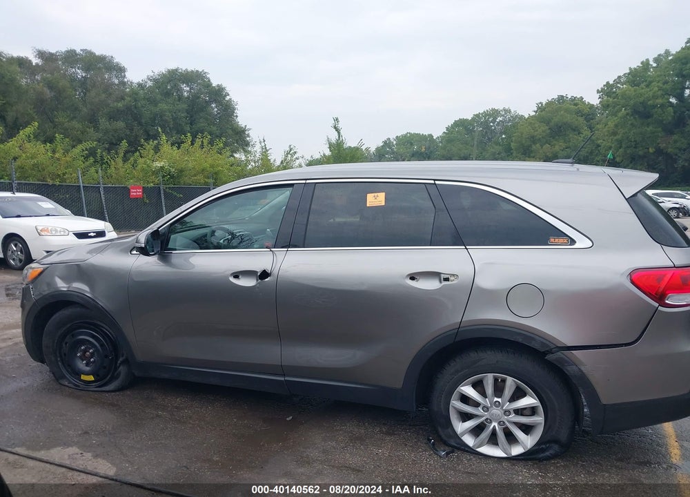 2017 KIA SORENTO 2.4L L VIN: 5XYPG4A38HG331439