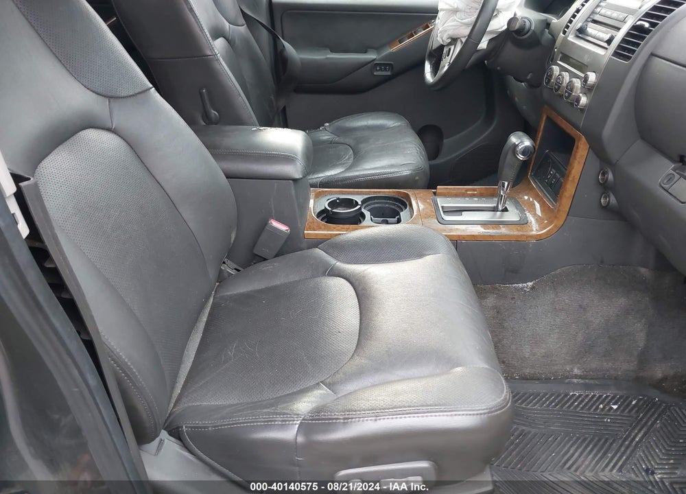 2005 NISSAN PATHFINDER LE VIN: 5N1AR18U15C710727