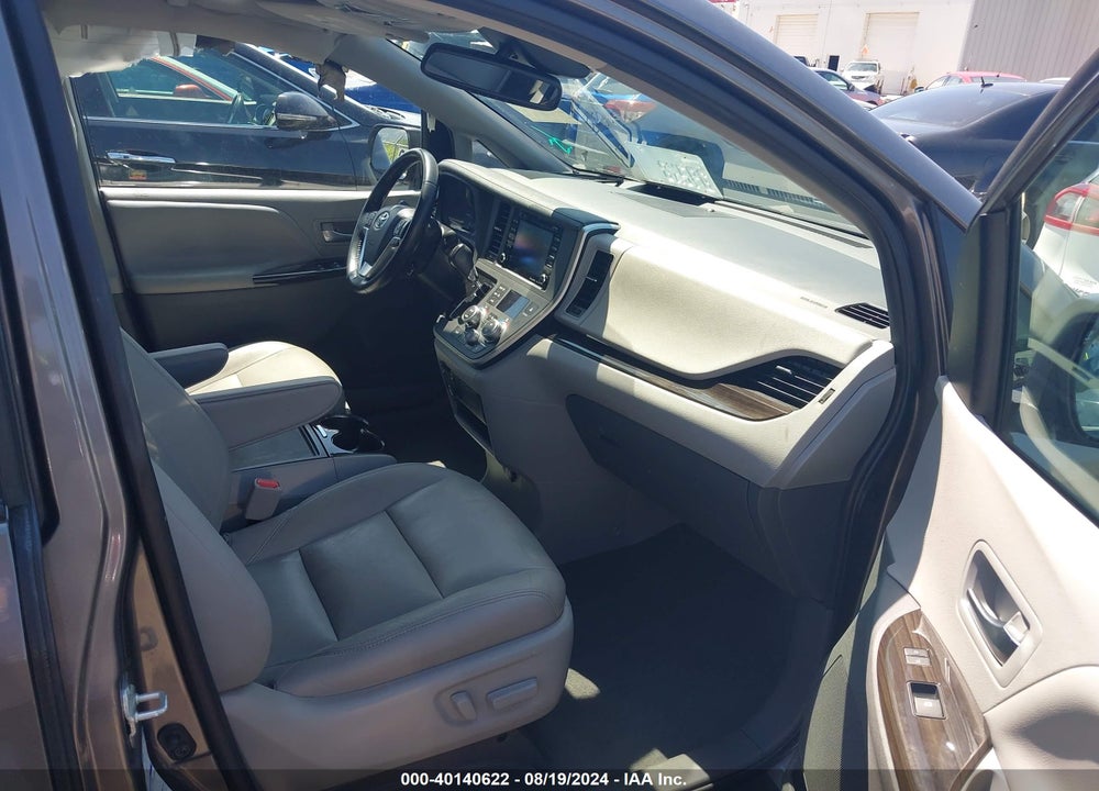 2020 TOYOTA SIENNA XLE VIN: 5TDDZ3DC5LS233306
