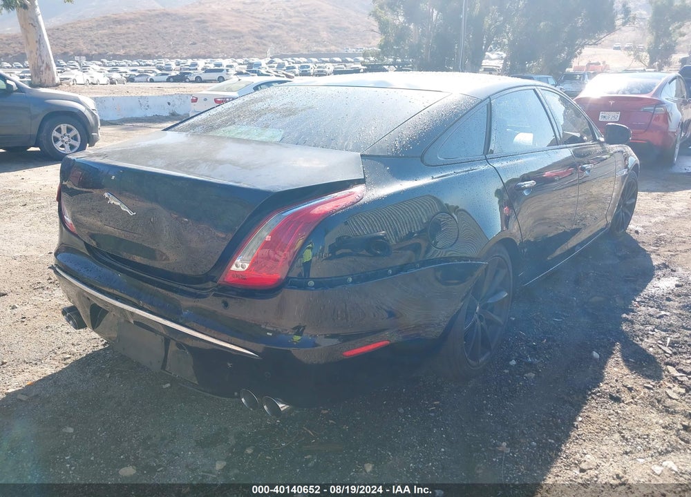 2011 JAGUAR XJ VIN: SAJWA2GB9BLV09016