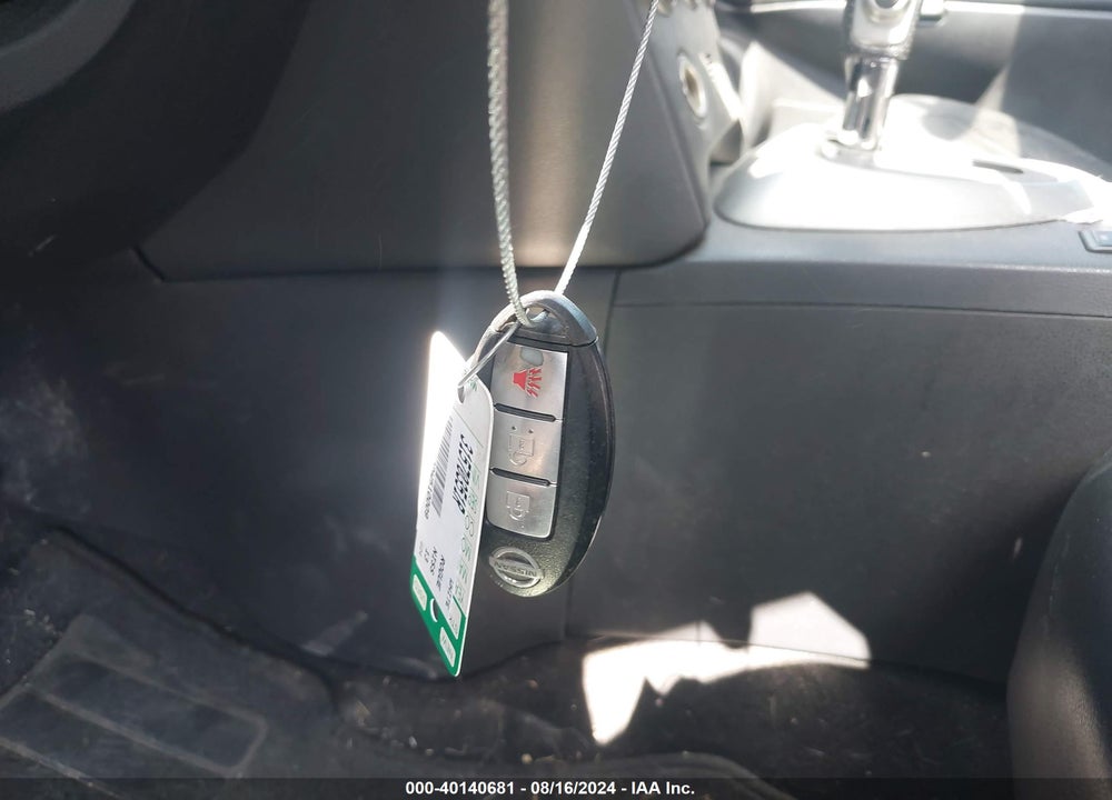 2013 NISSAN ROGUE SV W/SL PKG VIN: JN8AS5MT3DW510009