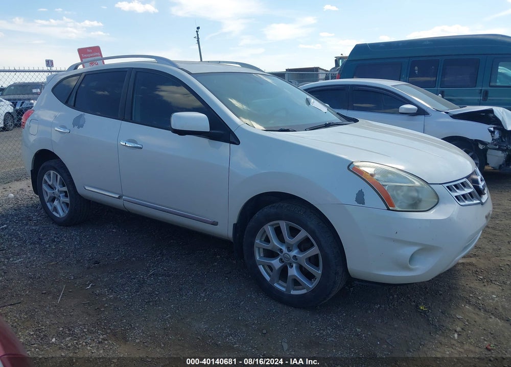 2013 NISSAN ROGUE SV W/SL PKG VIN: JN8AS5MT3DW510009