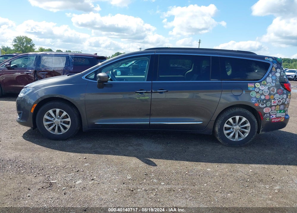 2017 CHRYSLER PACIFICA VIN: 2C4RC1BG6HR516914