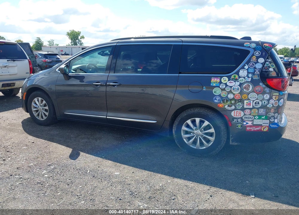 2017 CHRYSLER PACIFICA VIN: 2C4RC1BG6HR516914