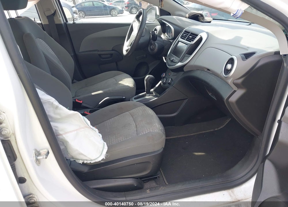 2020 CHEVROLET SONIC FWD  LS VIN: 1G1JB5SB2L4101590