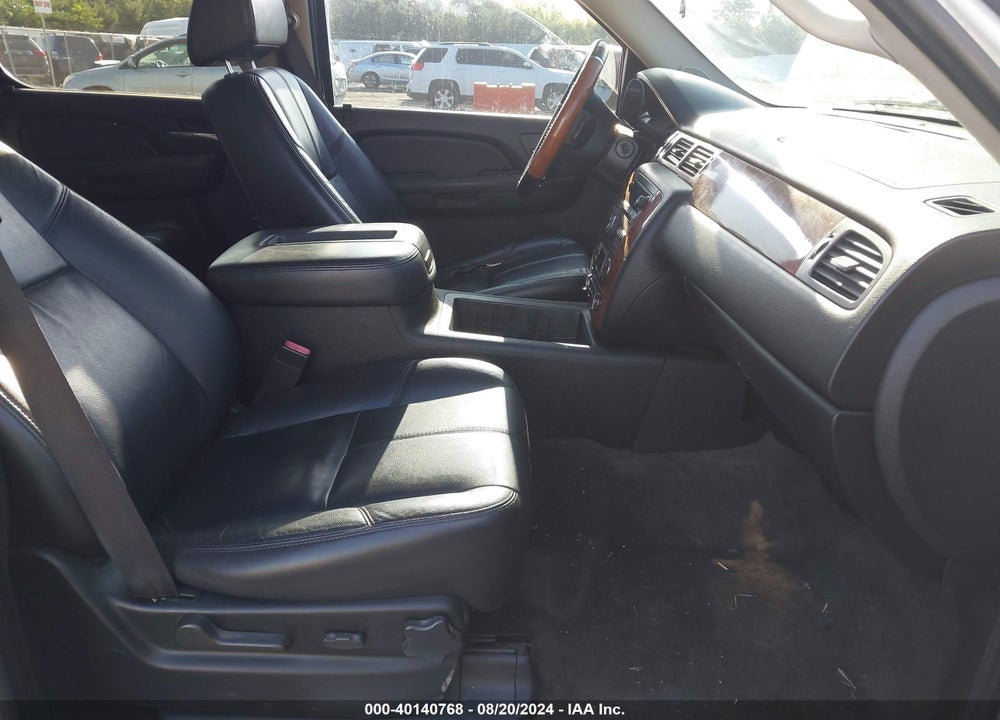 2008 CHEVROLET TAHOE LT VIN: 1GNFK13078R250470