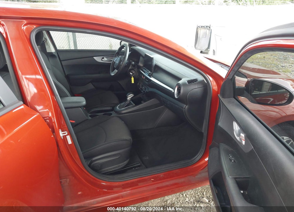 2023 KIA FORTE LXS VIN: 3KPF24AD2PE504984