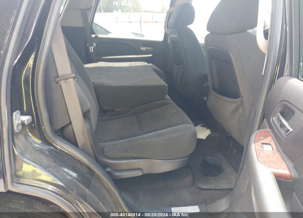 2007 CHEVROLET TAHOE LT VIN: 1GNFK13077R296539