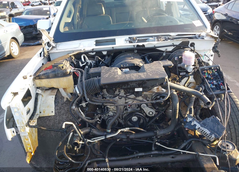 2020 CHEVROLET SUBURBAN 2WD LT VIN: 1GNSCHKC8LR113000