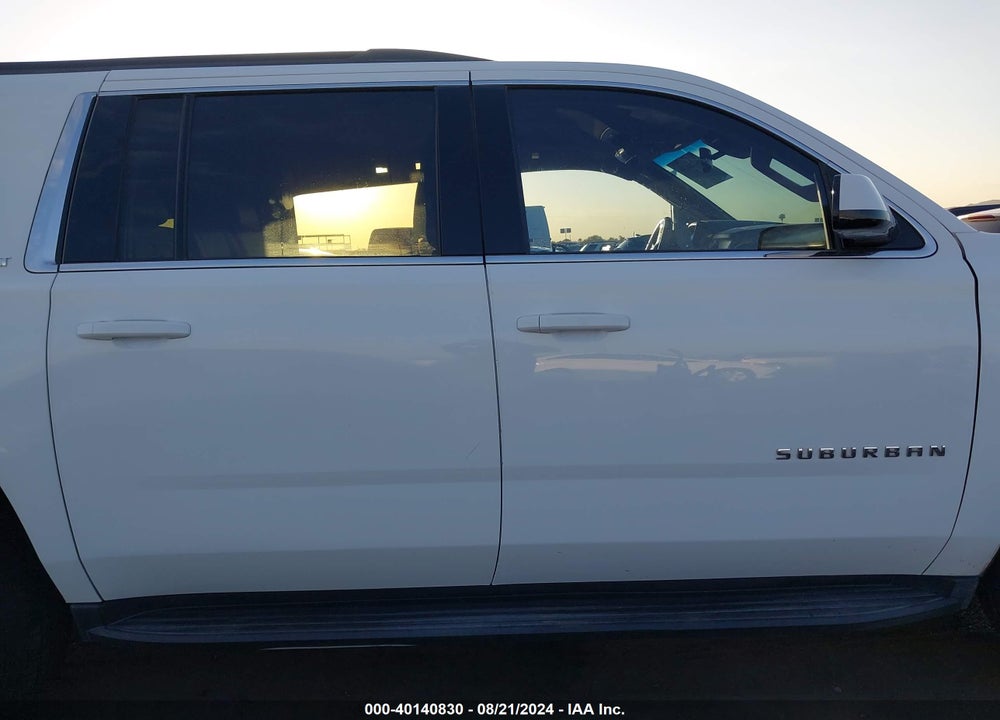 2020 CHEVROLET SUBURBAN 2WD LT VIN: 1GNSCHKC8LR113000