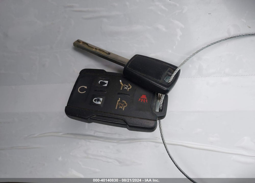 2020 CHEVROLET SUBURBAN 2WD LT VIN: 1GNSCHKC8LR113000
