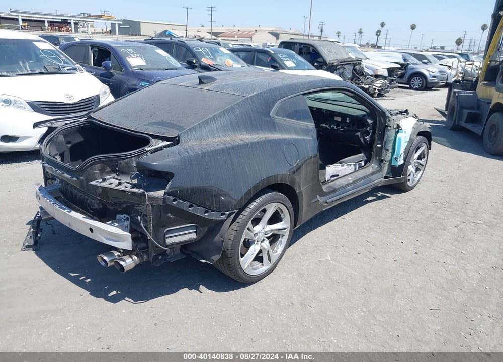 2018 CHEVROLET CAMARO 2SS VIN: 1G1FH1R76J0123062