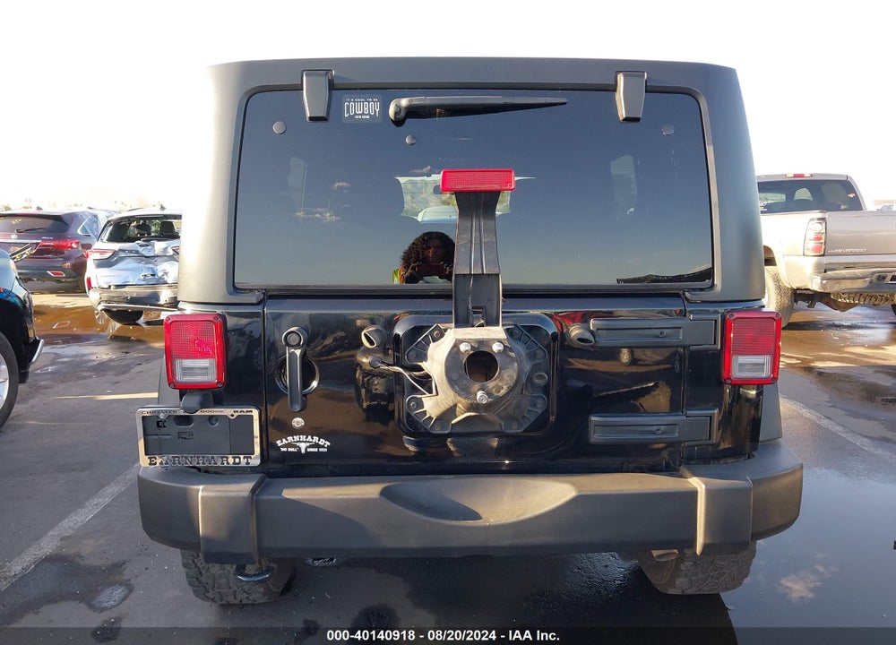 2018 JEEP WRANGLER JK UNLIMITED SPORT 4X4 VIN: 1C4BJWDG2JL862684