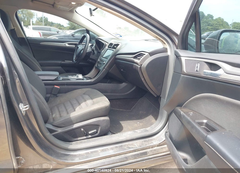 2017 FORD FUSION SE VIN: 3FA6P0HD5HR257671