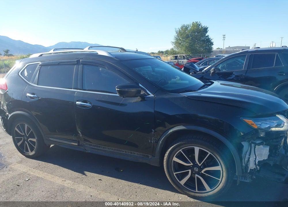 2018 NISSAN ROGUE SL VIN: JN8AT2MV6JW305891