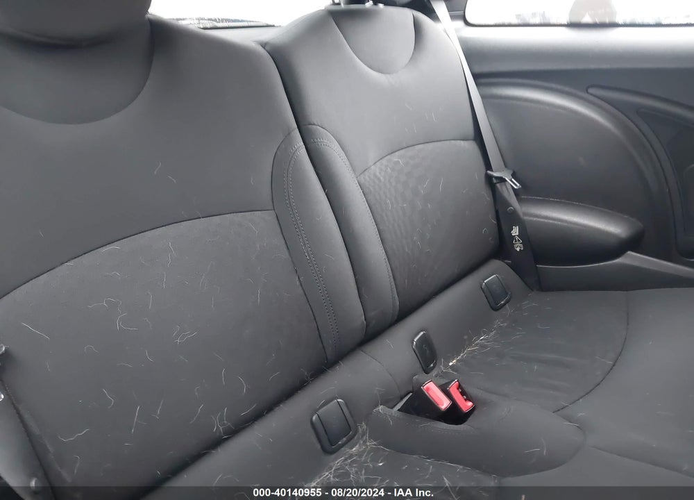2008 MINI COOPER S VIN: WMWMF73508TV39046