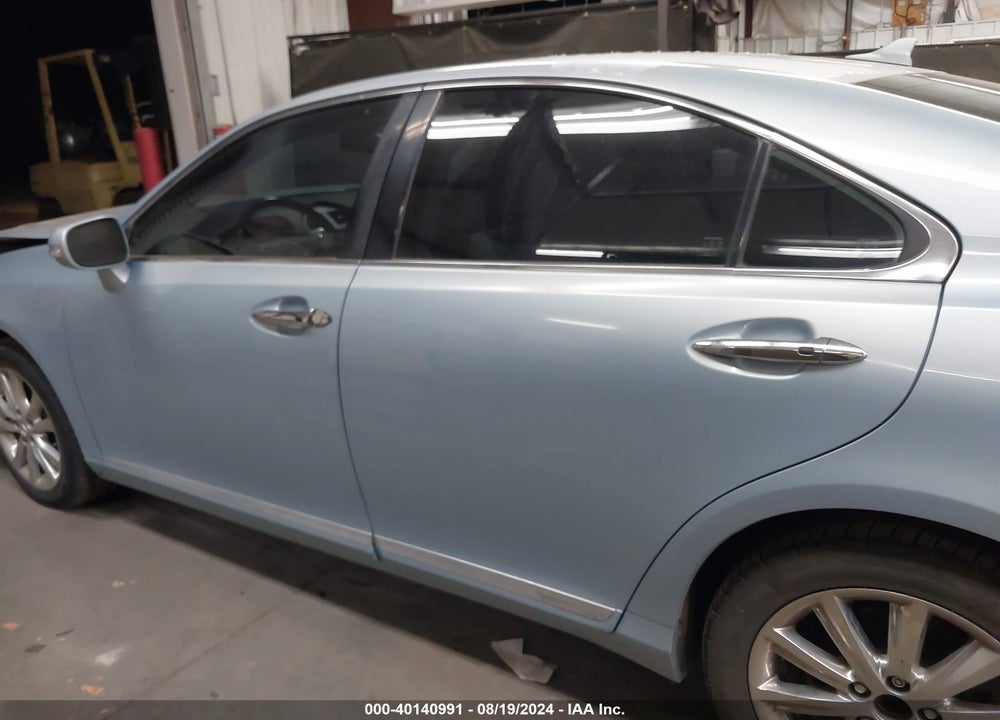 2011 LEXUS ES 350 VIN: JTHBK1EG2B2463620