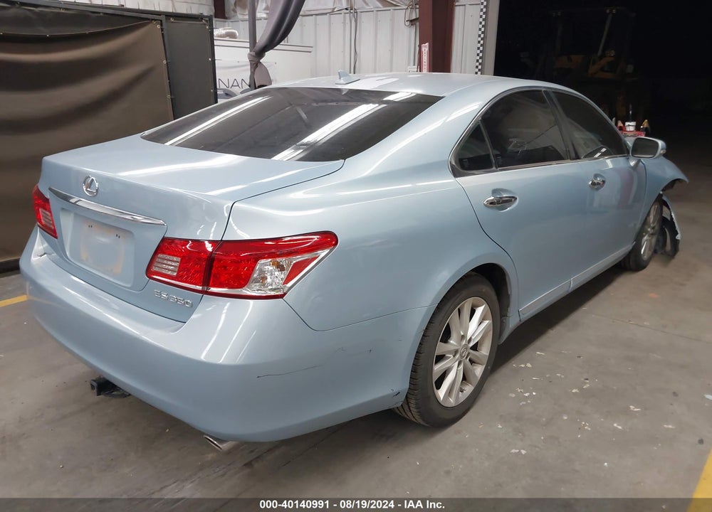 2011 LEXUS ES 350 VIN: JTHBK1EG2B2463620