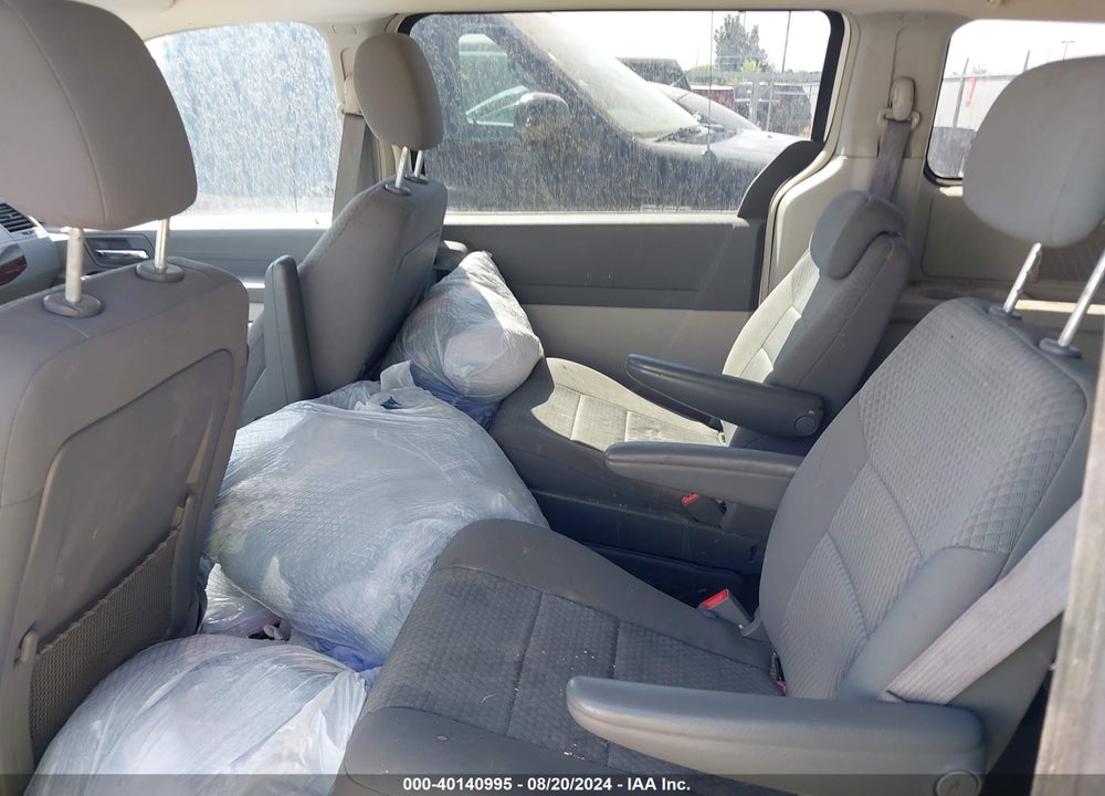 2010 CHRYSLER TOWN & COUNTRY LX VIN: 2A4RR4DE0AR173805