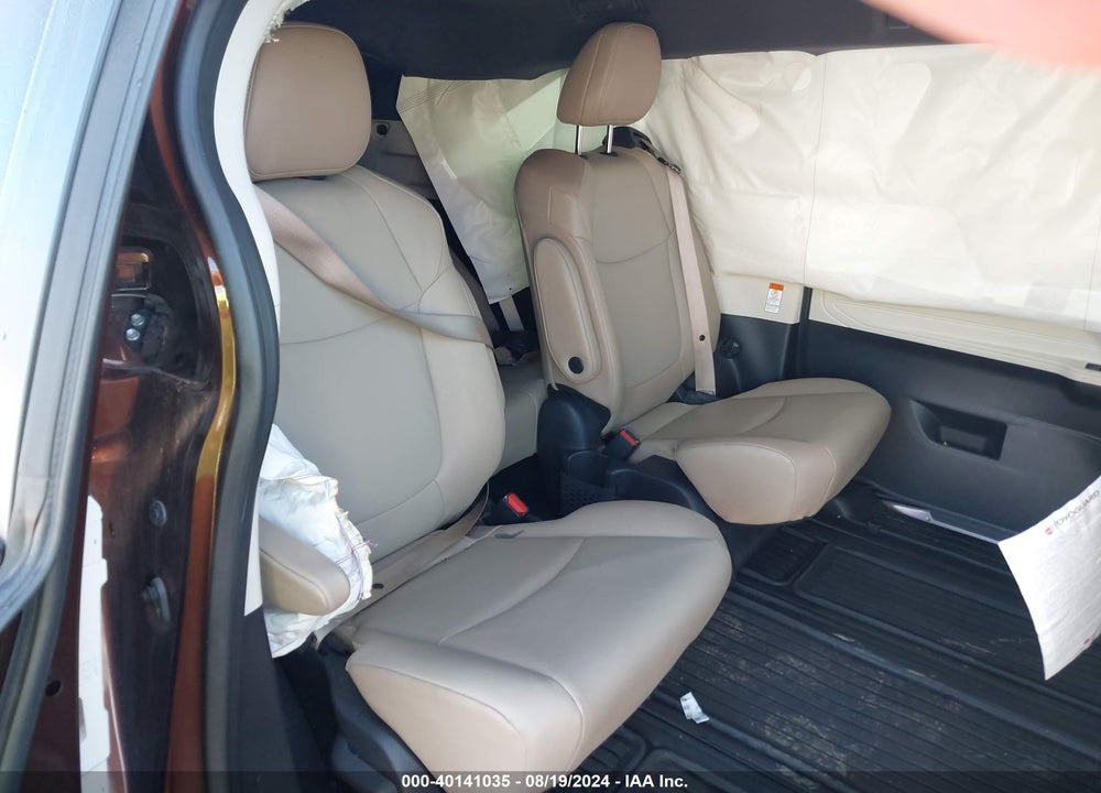 2023 TOYOTA SIENNA XLE VIN: 5TDYRKEC1PS144106