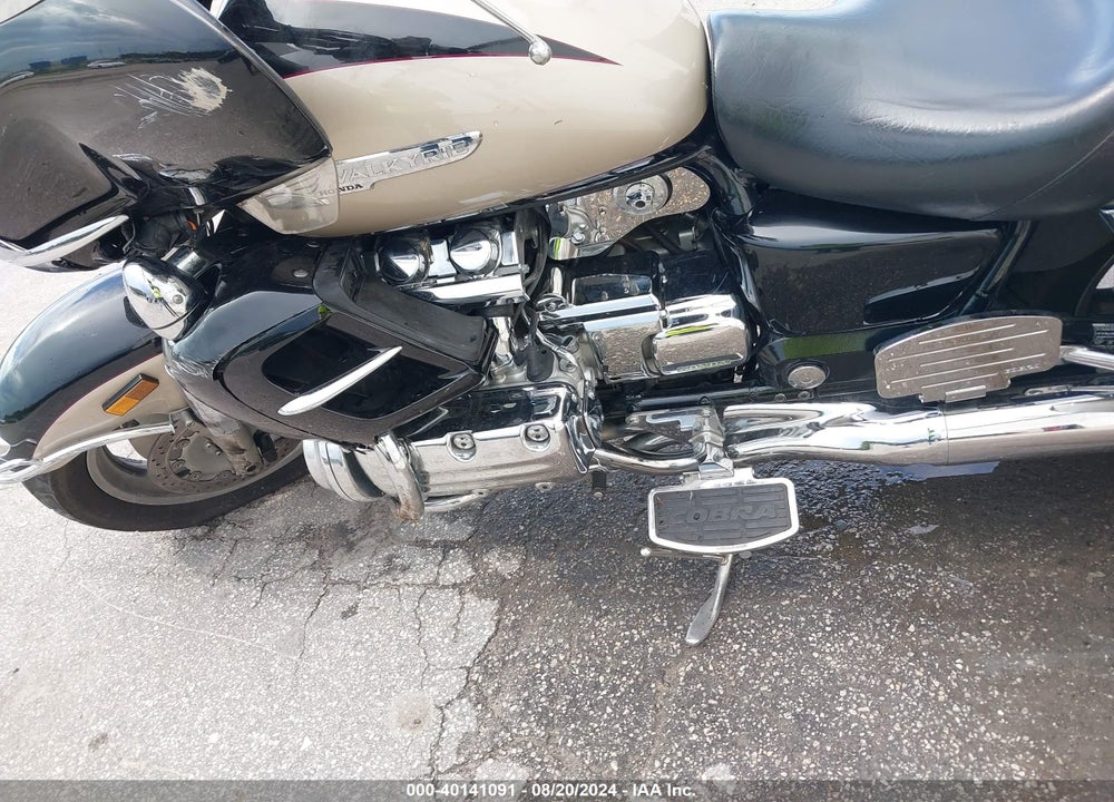 2001 HONDA GL1500 CF VIN: 1HFSC41061A200419
