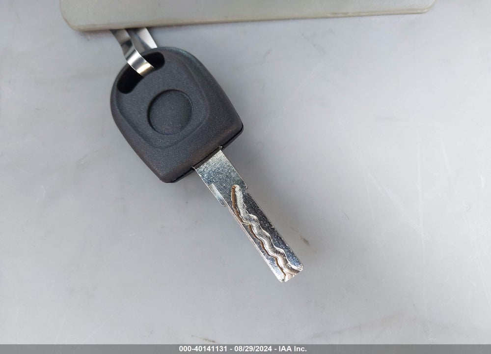 2011 VOLKSWAGEN JETTA 2.5L SE VIN: 3VWDX7AJ8BM387343