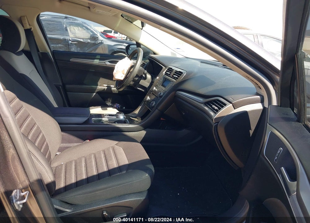 2017 FORD FUSION SE VIN: 3FA6P0H76HR413291