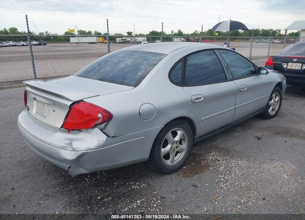 2002 FORD TAURUS SES VIN: 1FAFP55U32G102021