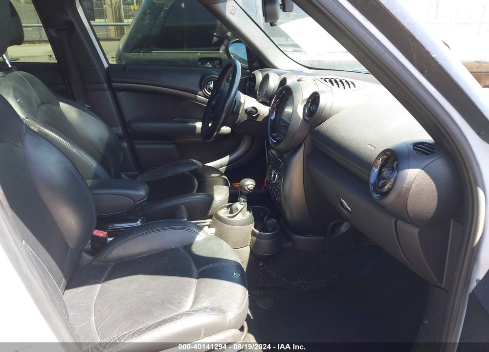 2013 MINI COUNTRYMAN COOPER S VIN: WMWZC3C52DWP24053
