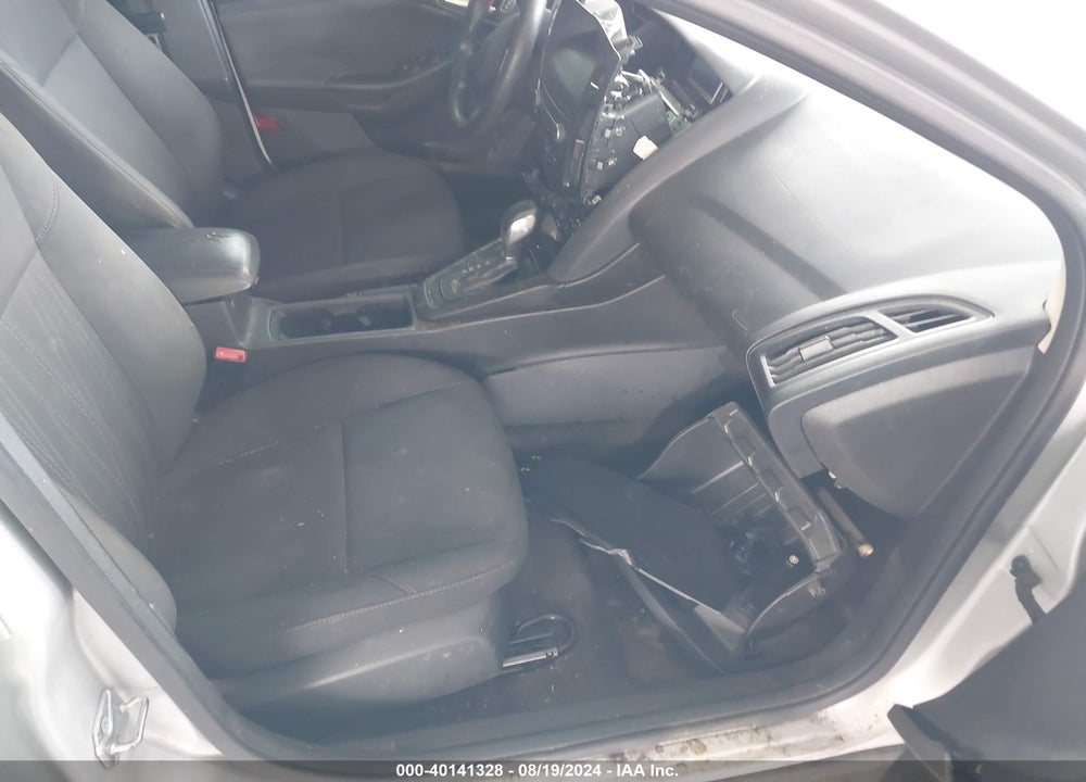 2018 FORD FOCUS SE VIN: 1FADP3FE9JL281836