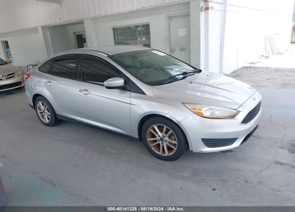 2018 FORD FOCUS SE VIN: 1FADP3FE9JL281836