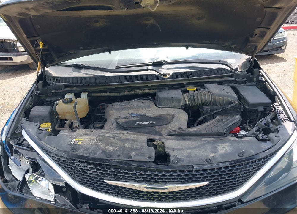 2017 CHRYSLER PACIFICA TOURING VIN: 2C4RC1DG9HR747397