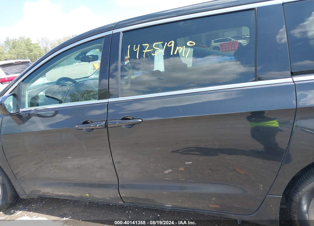 2017 CHRYSLER PACIFICA TOURING VIN: 2C4RC1DG9HR747397