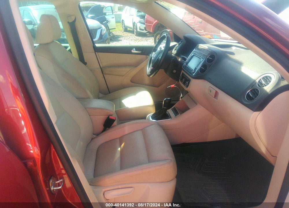 2012 VOLKSWAGEN TIGUAN SE VIN: WVGBV7AX7CW001657