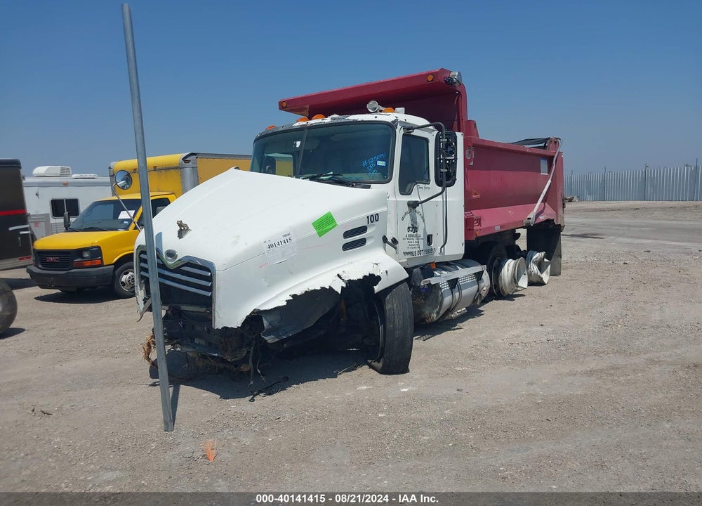 2004 MACK CX613 CX600 VIN: 1M1AE06Y44N021638