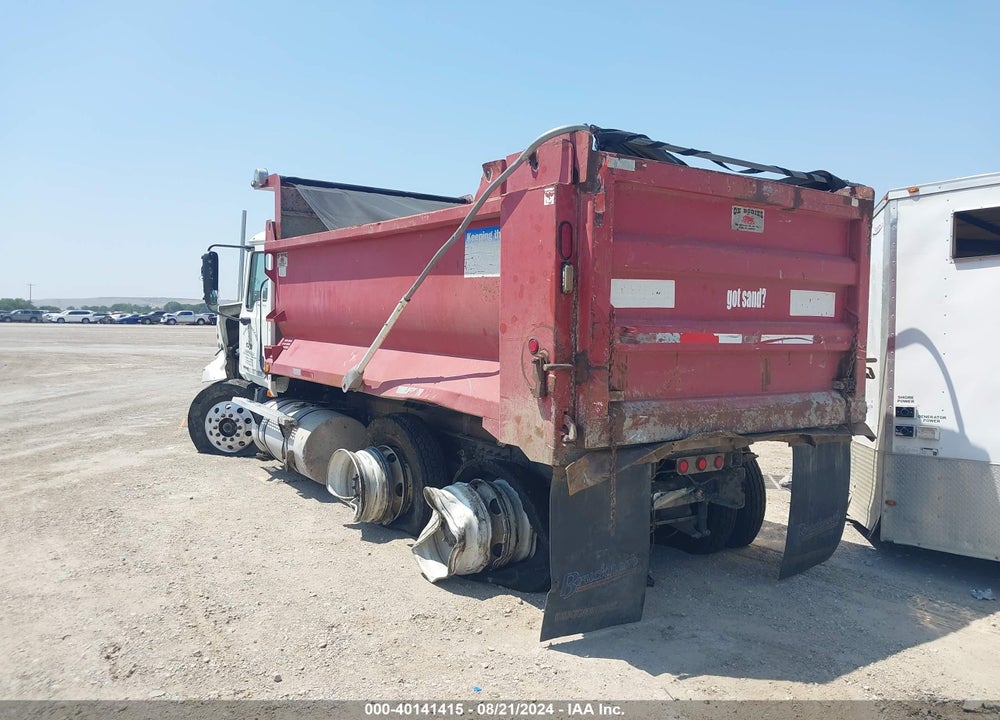 2004 MACK CX613 CX600 VIN: 1M1AE06Y44N021638