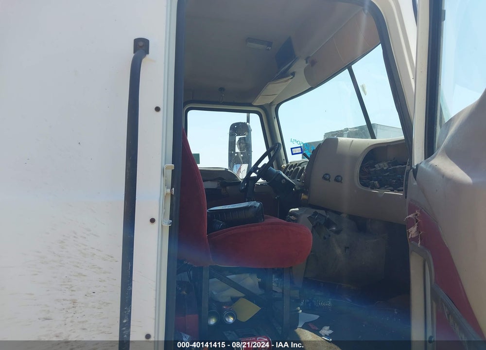 2004 MACK CX613 CX600 VIN: 1M1AE06Y44N021638