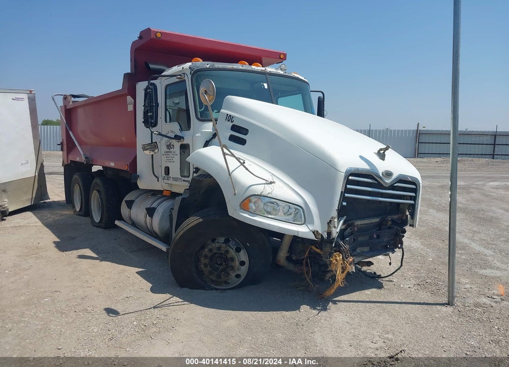2004 MACK CX613 CX600 VIN: 1M1AE06Y44N021638