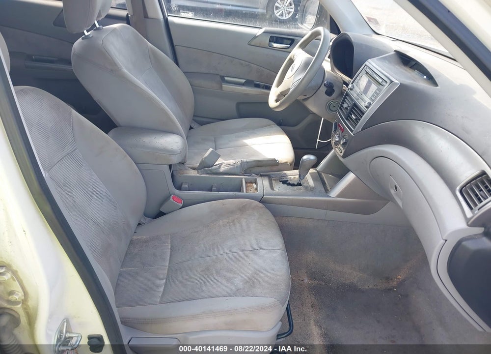 2010 SUBARU FORESTER 2.5X PREMIUM VIN: JF2SH6CC9AH739575