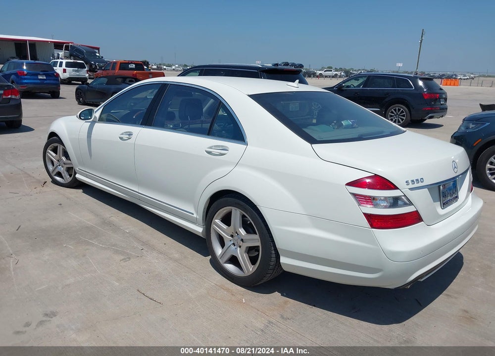 2009 MERCEDES-BENZ S 550 VIN: WDDNG71X49A243183