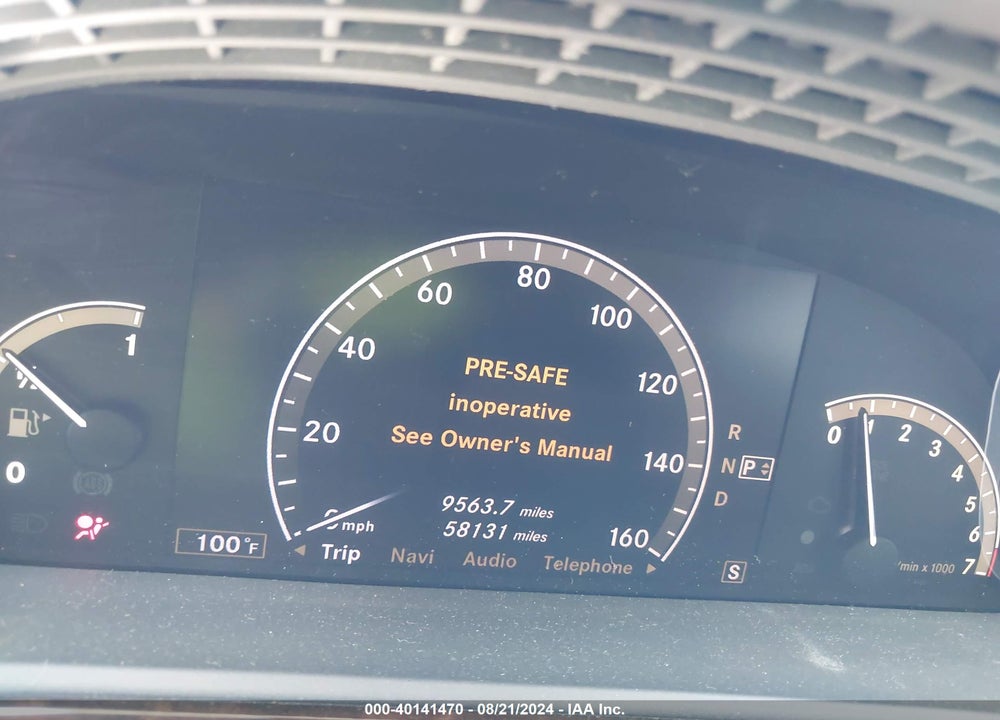 2009 MERCEDES-BENZ S 550 VIN: WDDNG71X49A243183