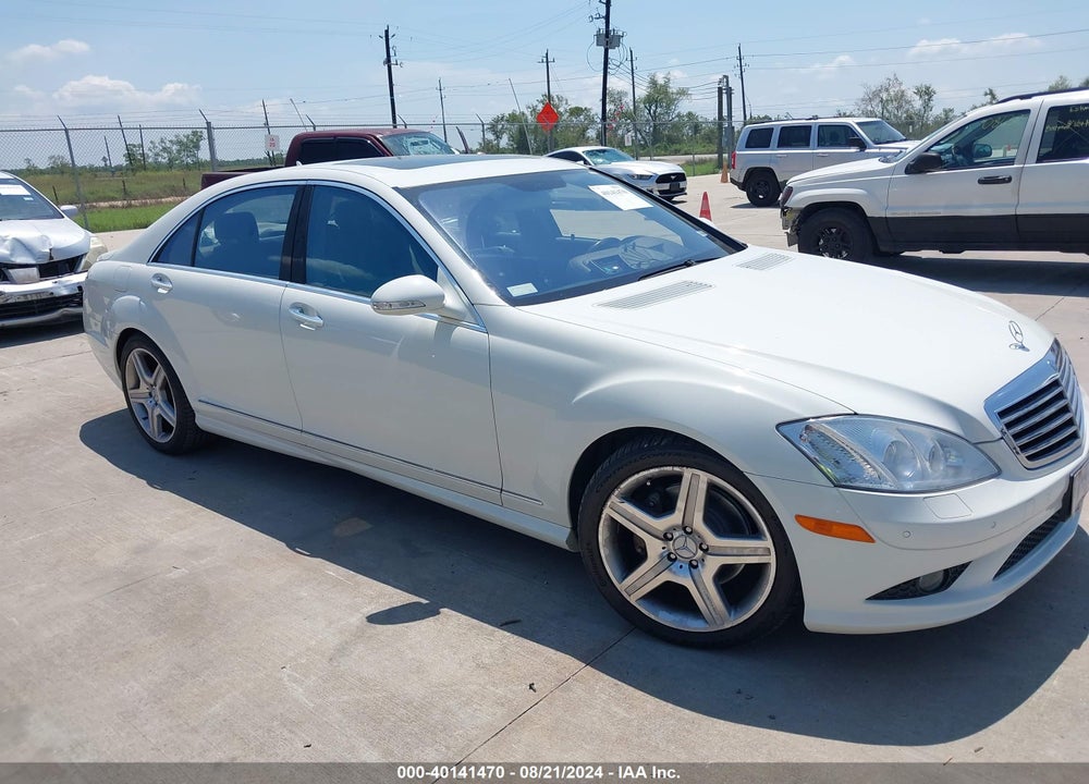 2009 MERCEDES-BENZ S 550 VIN: WDDNG71X49A243183