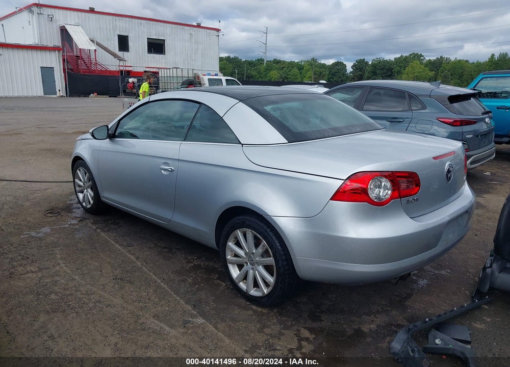 2011 VOLKSWAGEN EOS KOMFORT VIN: WVWBW7AH0BV003295