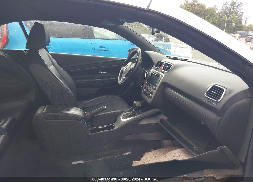 2011 VOLKSWAGEN EOS KOMFORT VIN: WVWBW7AH0BV003295
